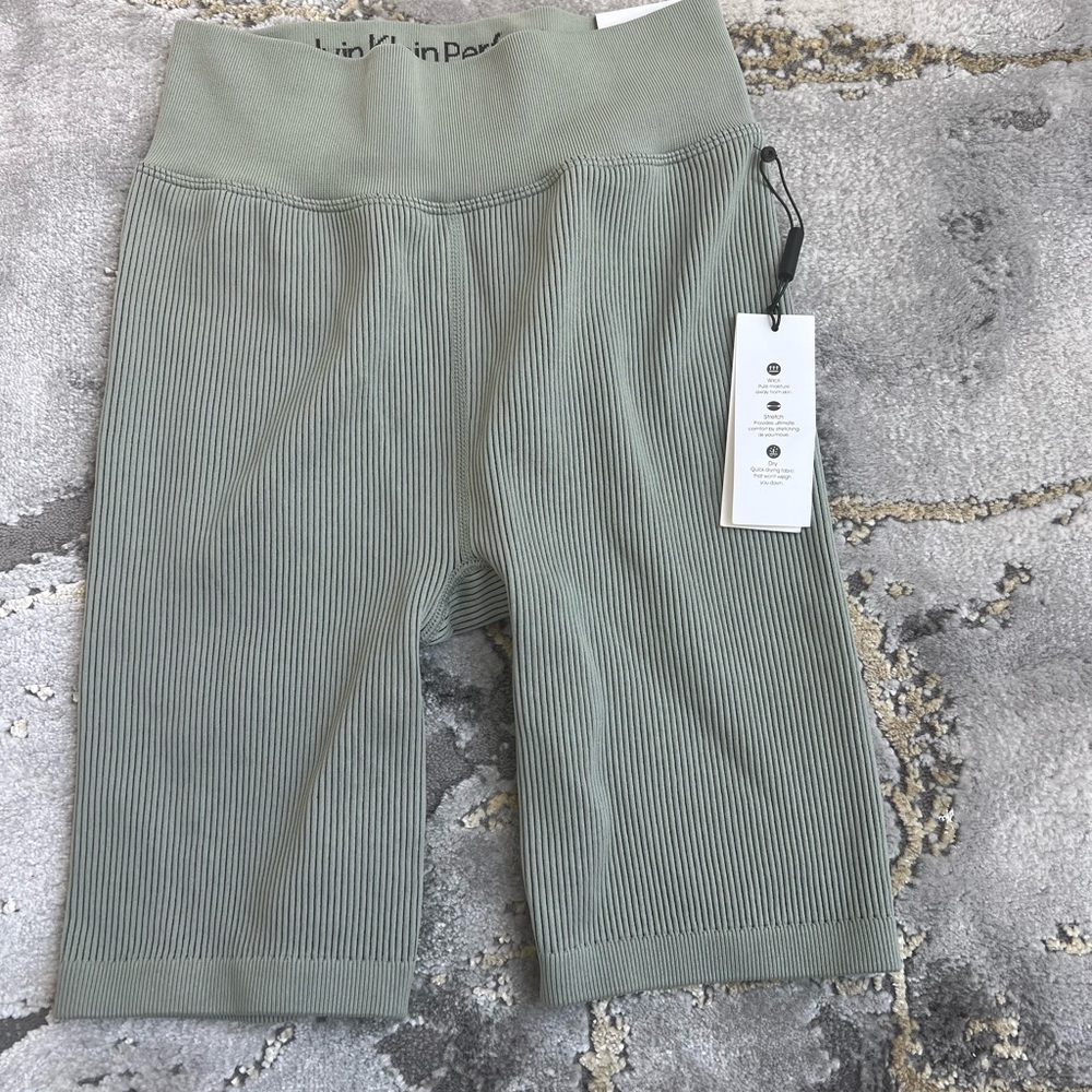 Calvin Klein Performance - Picture 3 of 6